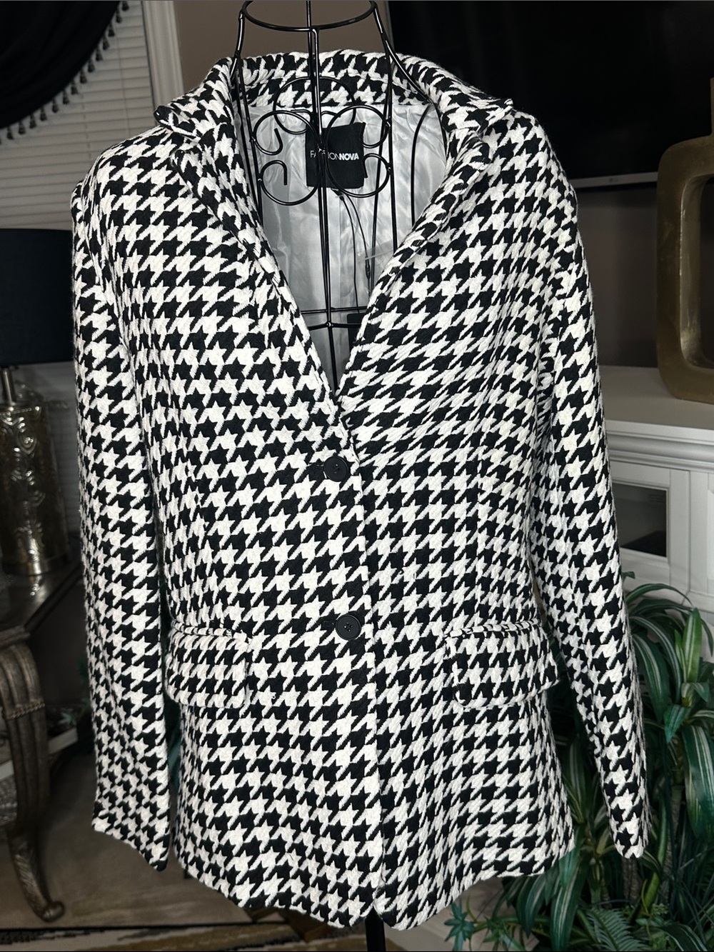 Fashion Nova Black & White Houndstooth Blazer Jacket